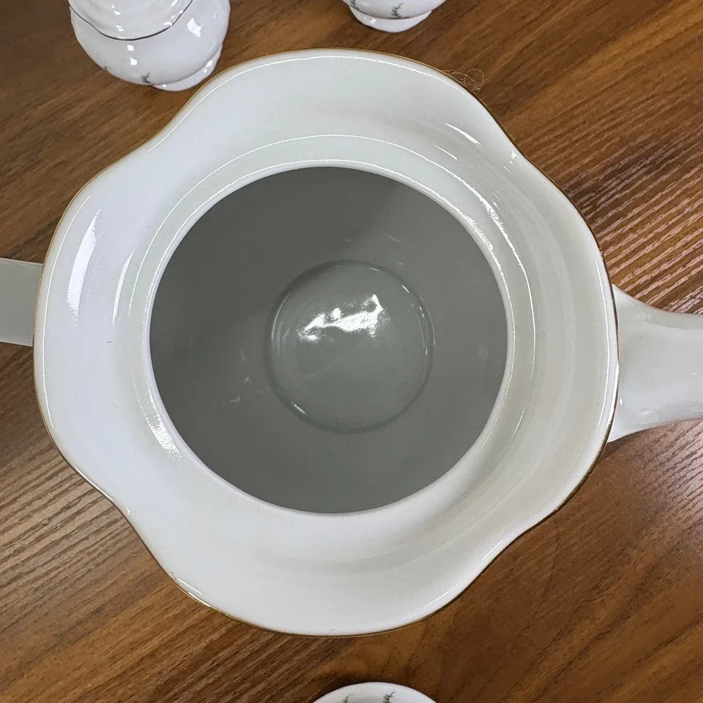 Royal Kent Collection Poland Pitcher Salt Pepper Shaker,‎ Soup Tureen Platter